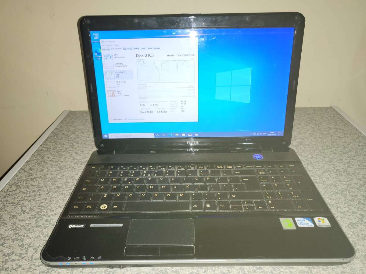 Fujitsu Lifebook AH531