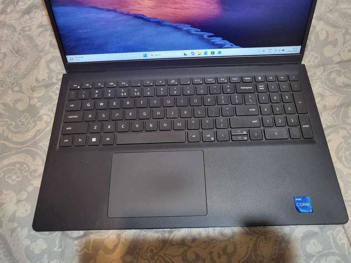 Dell vostro 15 3510 i5 11th gen