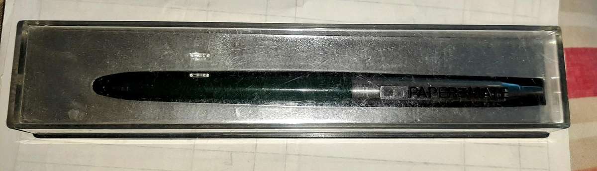 Set of Parker,Paper mate and parker rollerball pens all for one price.