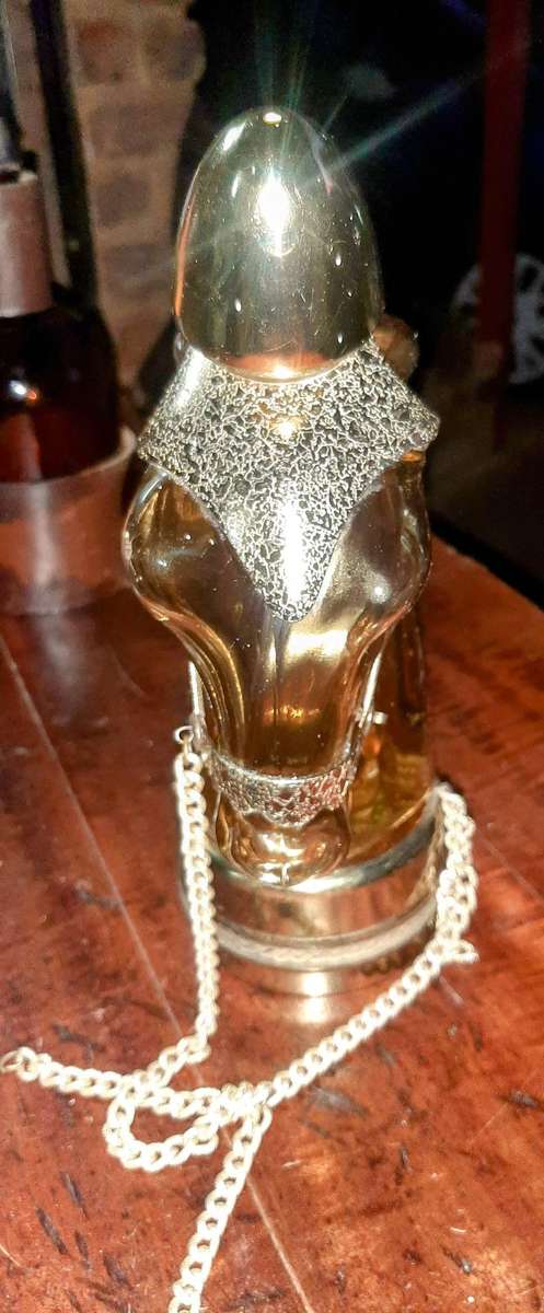 Vintage amber horse head musical liqueur bottle.Musical working.Just the bottle.