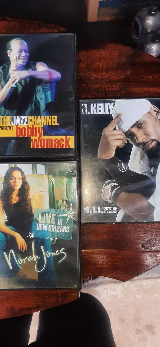 Selection of 7 musical dvd cd's various artist.Look at pics.