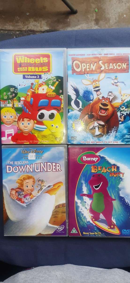 Collection of 10 kids dvd's Dispription on pictures