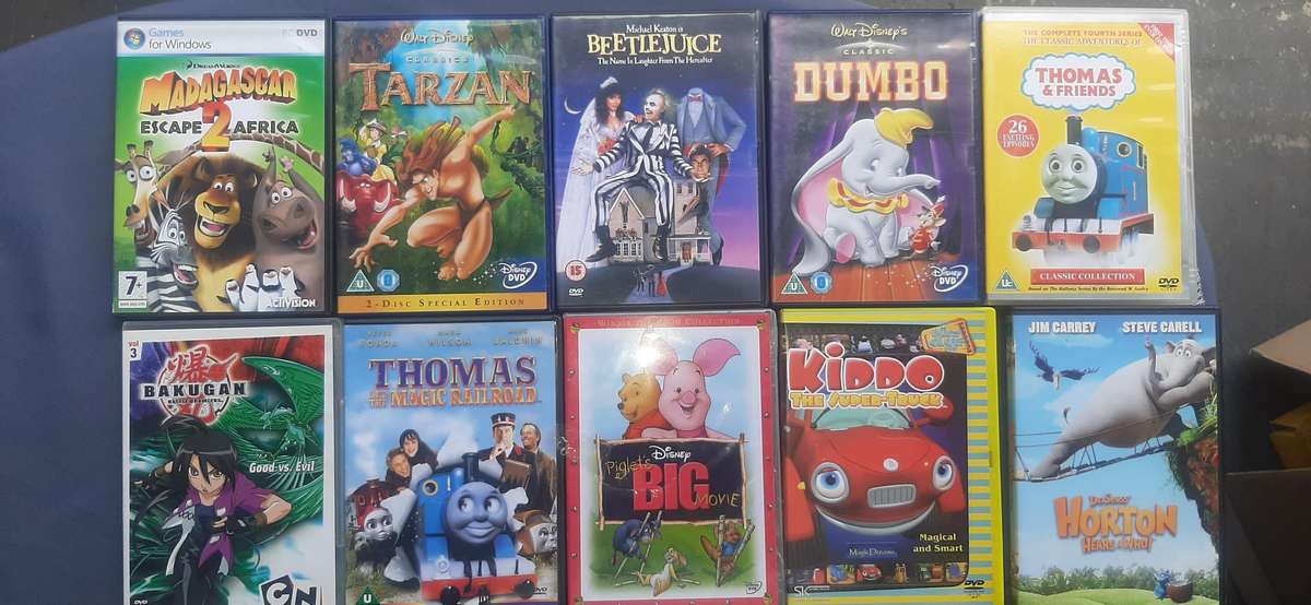 Collection of 10 kids dvd's Dispription on pictures