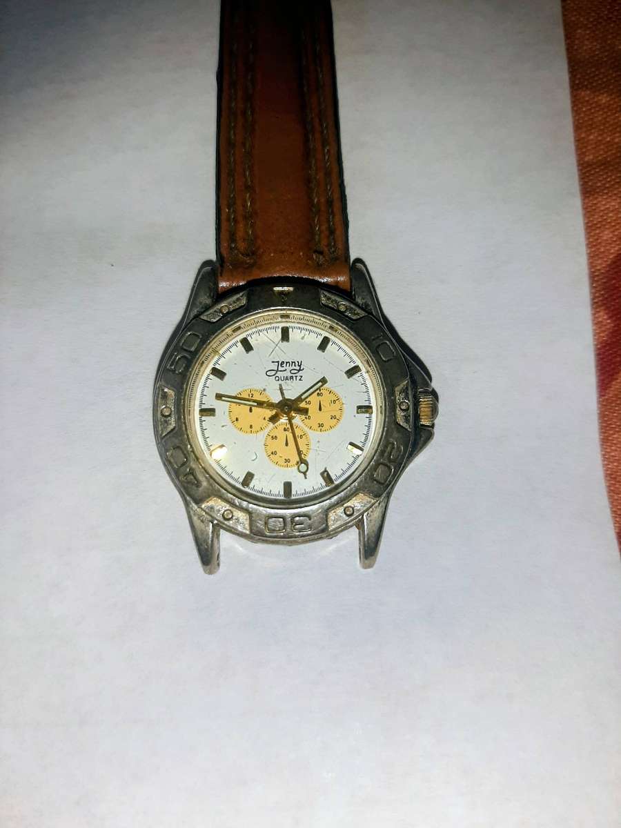 Variety of vintage quarts and memorabilia watches for parts.Including a swiss seiko.