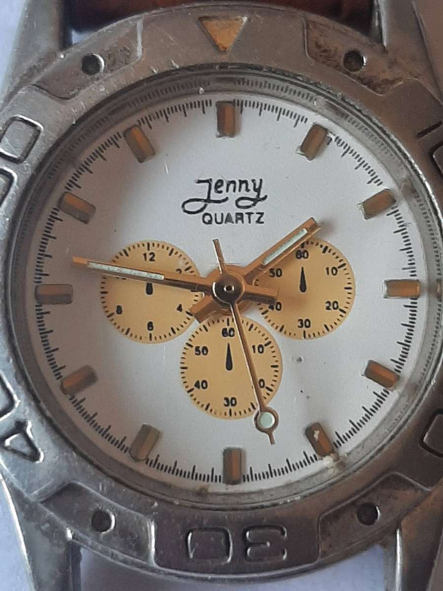 Variety of vintage quarts and memorabilia watches for parts.Including a swiss seiko.