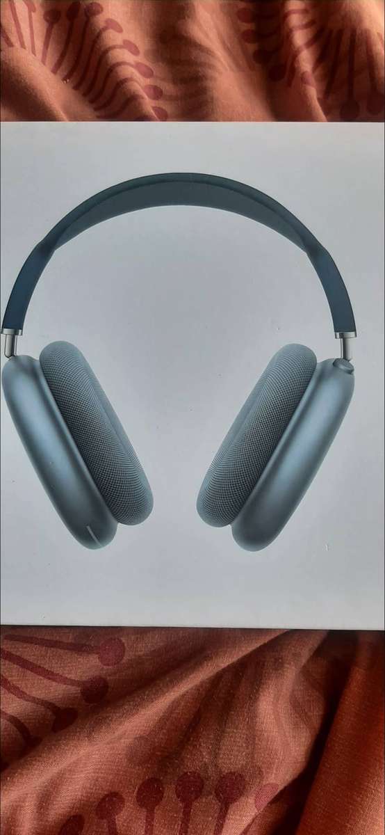 Apple iarpods reproduction..Not original.Bluetooth