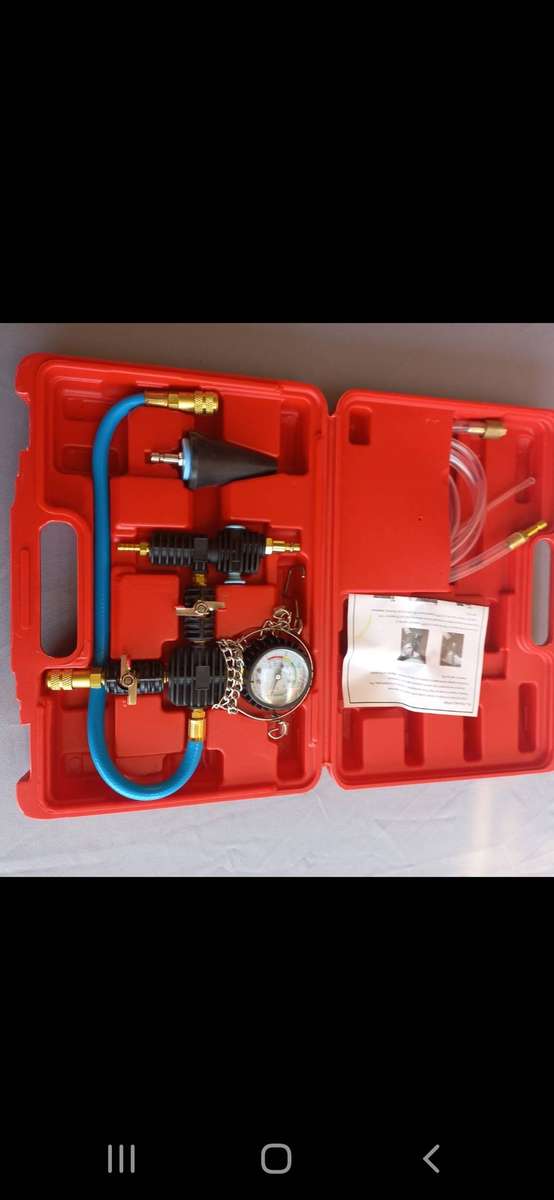 Cooling system bleeding and filling tool set.