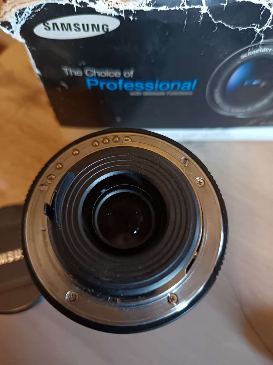 SAMSUNG  d-XENON CAMERA LENSE