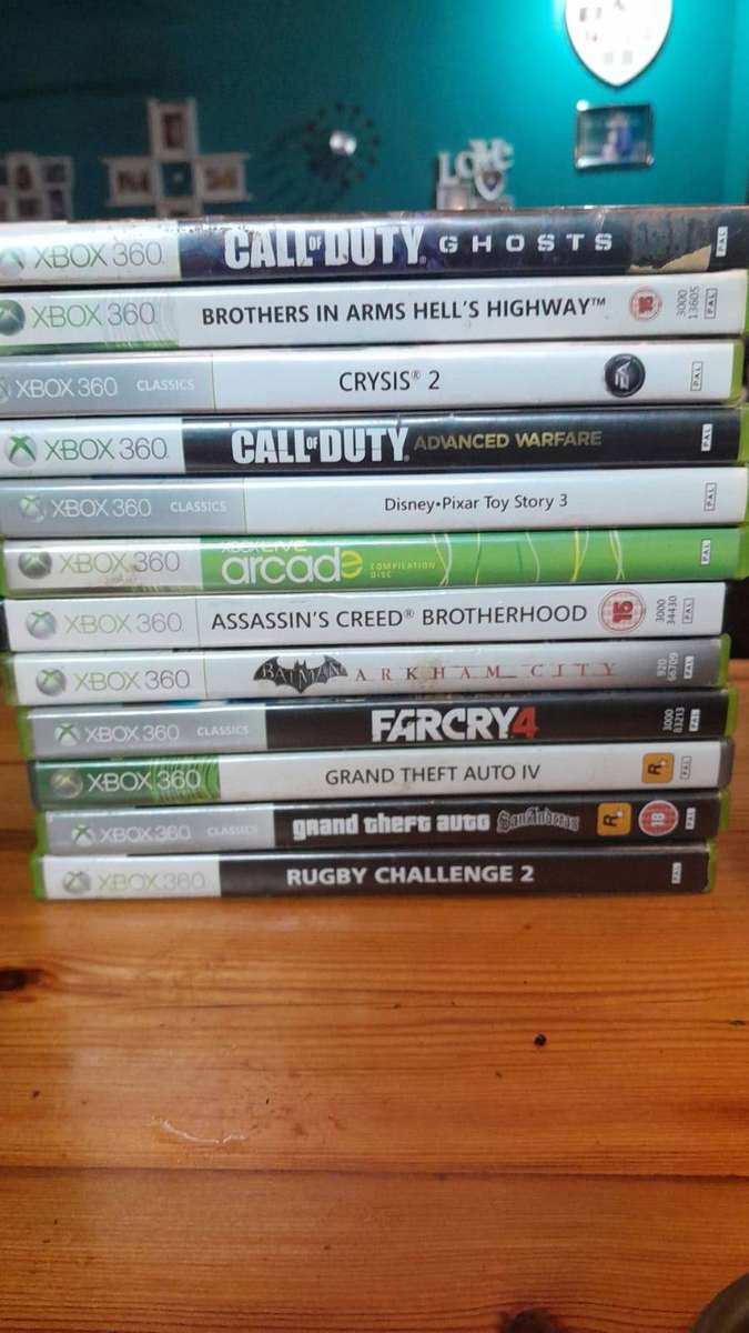Xbox360 Console and Power Supply + 11 Games