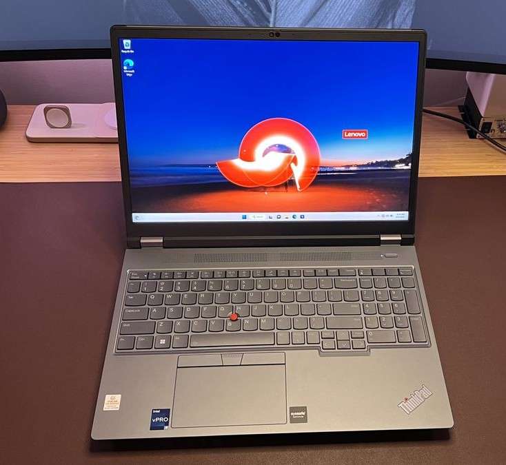 Lenovo ThinkPad P16 Gen 2 16 / Intel i7 / 32GB RAM / 1TB SSD / Win 11 Pro, RTX A1000