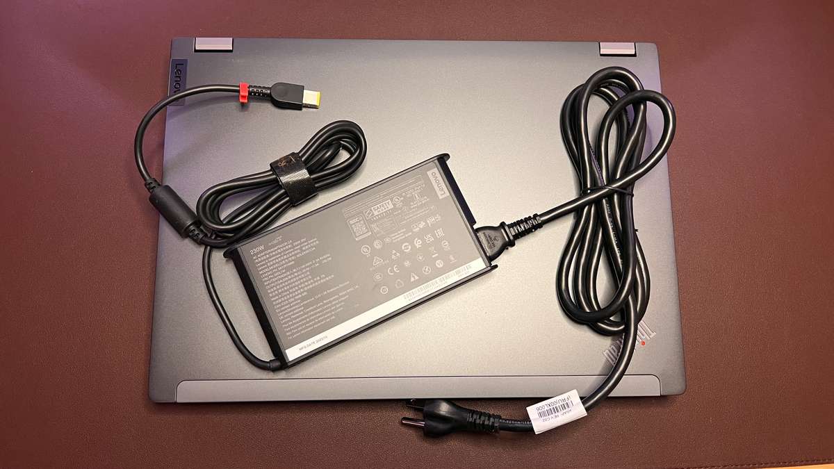 Lenovo ThinkPad P16 Gen 2 16 / Intel i7 / 32GB RAM / 1TB SSD / Win 11 Pro, RTX A1000