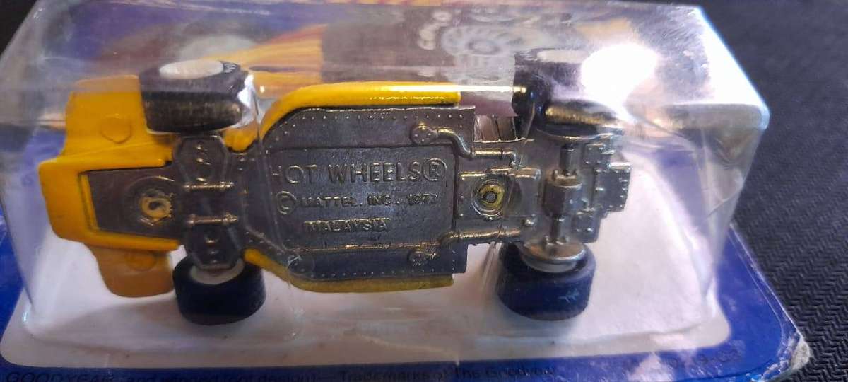 Vintage 1983 Hot Wheels Real Riders Lightning Gold #4372 - Sealed Carded