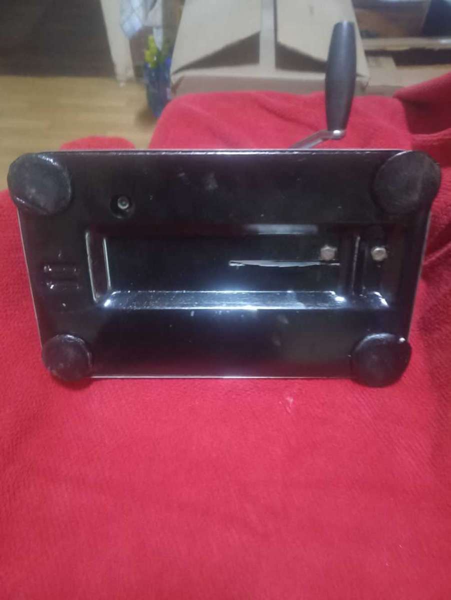 Pineware refurbished bread slicer