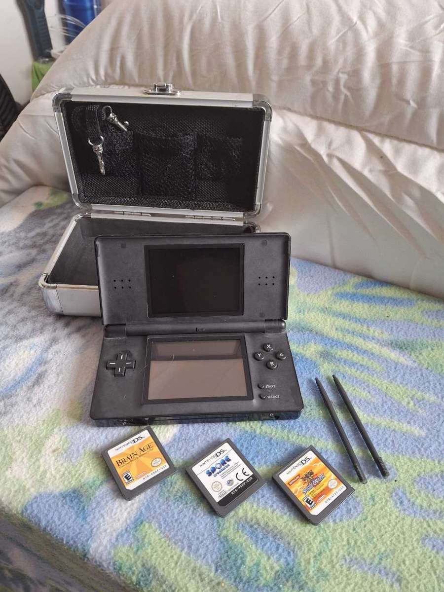 Nintendo DS Lite