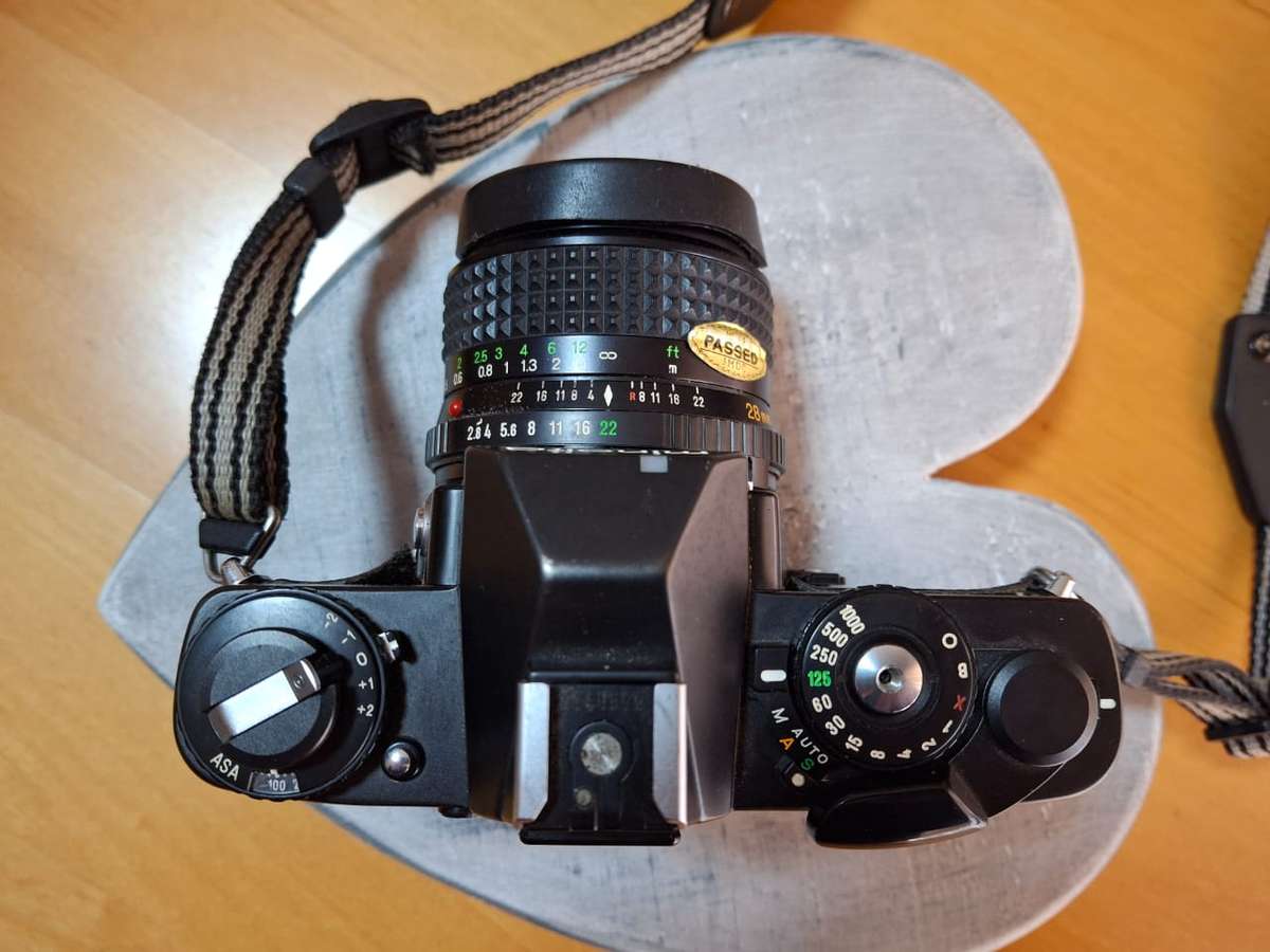 Retro Camera's & Lenses as per Photo's (Bundle)