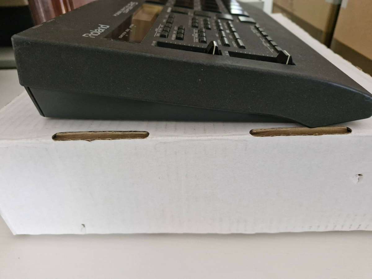 Roland R-5 - Human Rhythm Composer Drum Machine - with Power Supply - Vintage