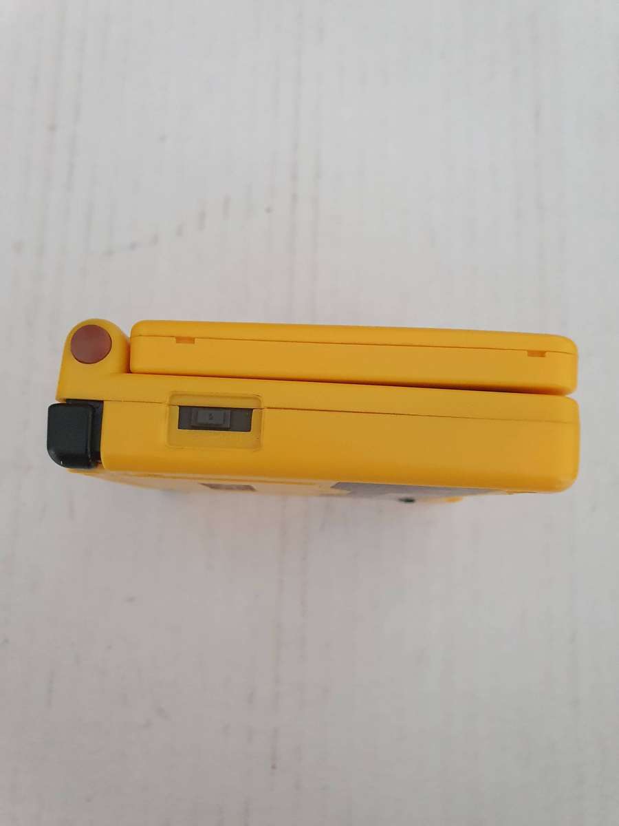 Nintendo Game Boy Advance SP Pikachu Handheld System - AGS-101 + Charger