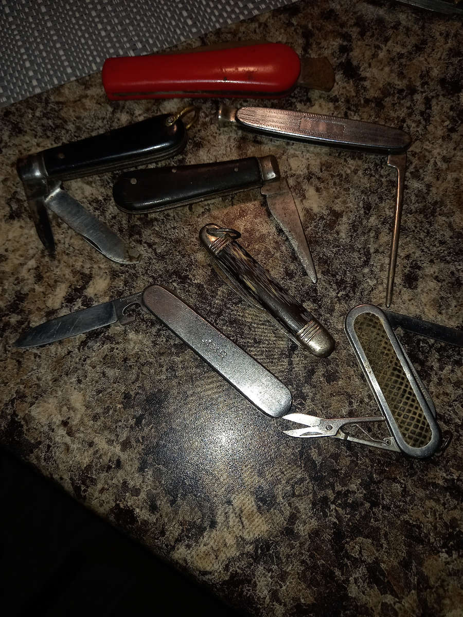 Lot knives