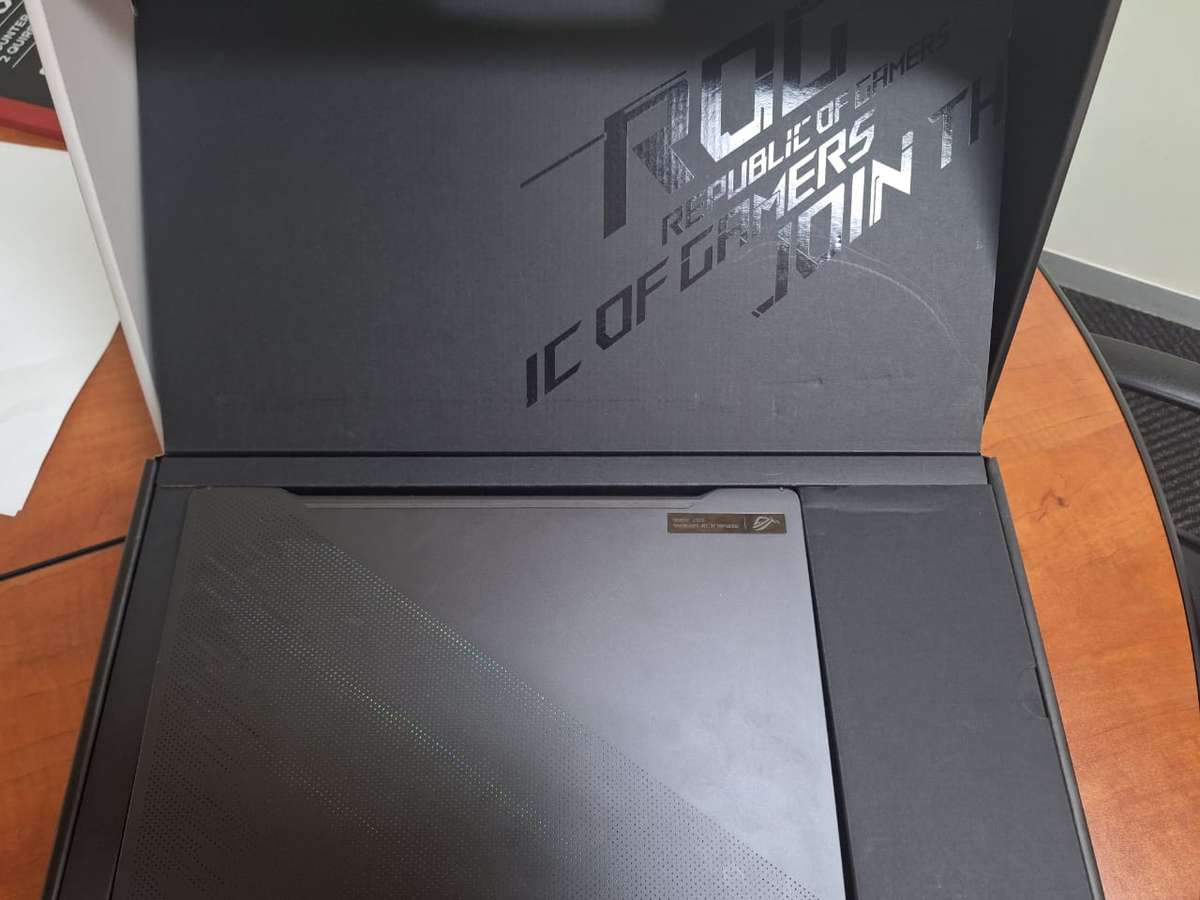 ASUS ROG ZEPHYRUS G14 GA401Q