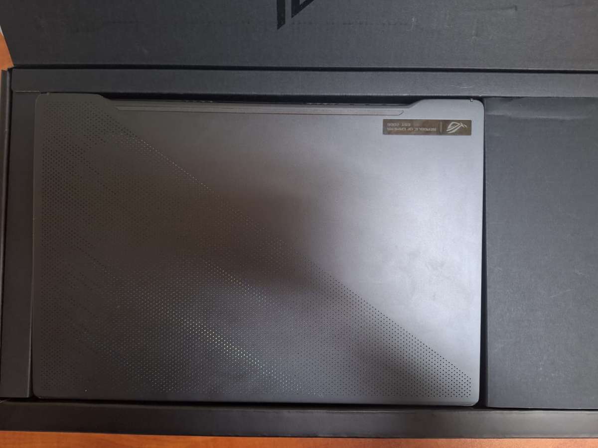 ASUS ROG ZEPHYRUS G14 GA401Q