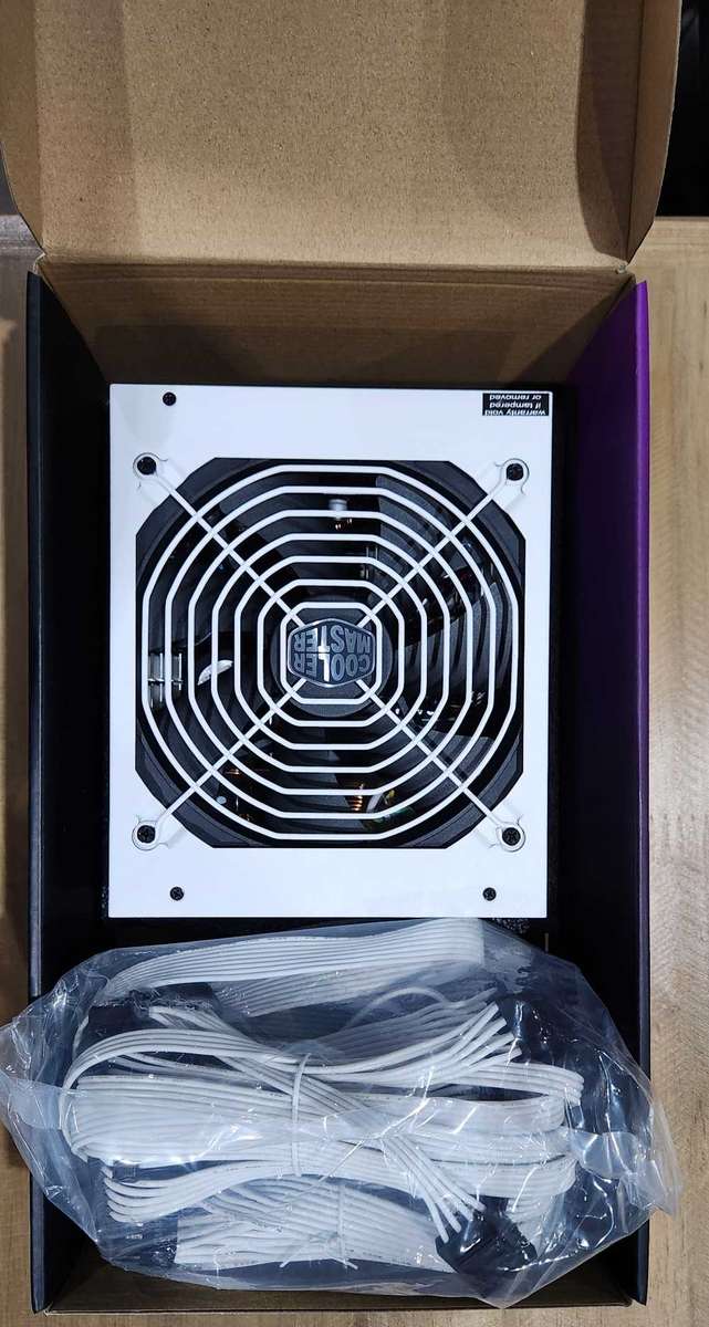 Coolermaster MVE Gold 1050 V2