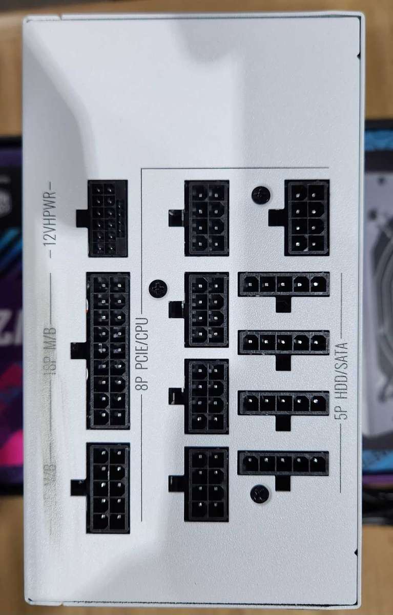 Coolermaster MVE Gold 1050 V2