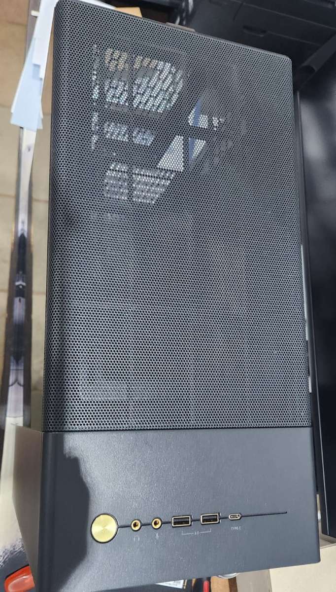 Fractal North computer case