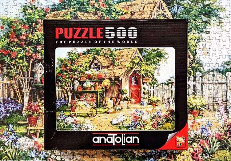 Anatolian 500 Piece Puzzle: Gardener's Haven Workshop Flowers