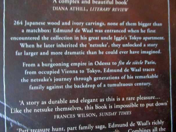 THE HARE WITH THE AMBER EYES - EDMUND DE WAAL