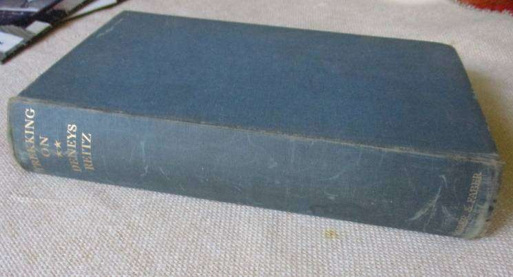 TREKKING ON - DENEYS REITZ