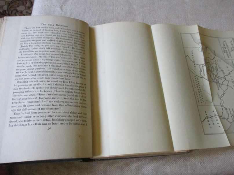 TREKKING ON - DENEYS REITZ