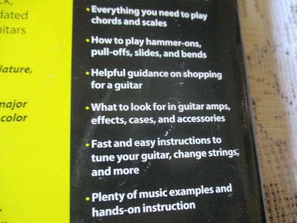 GUITAR FOR DUMMIES - MARK PHILLIPS & JOHN CHAPPELL