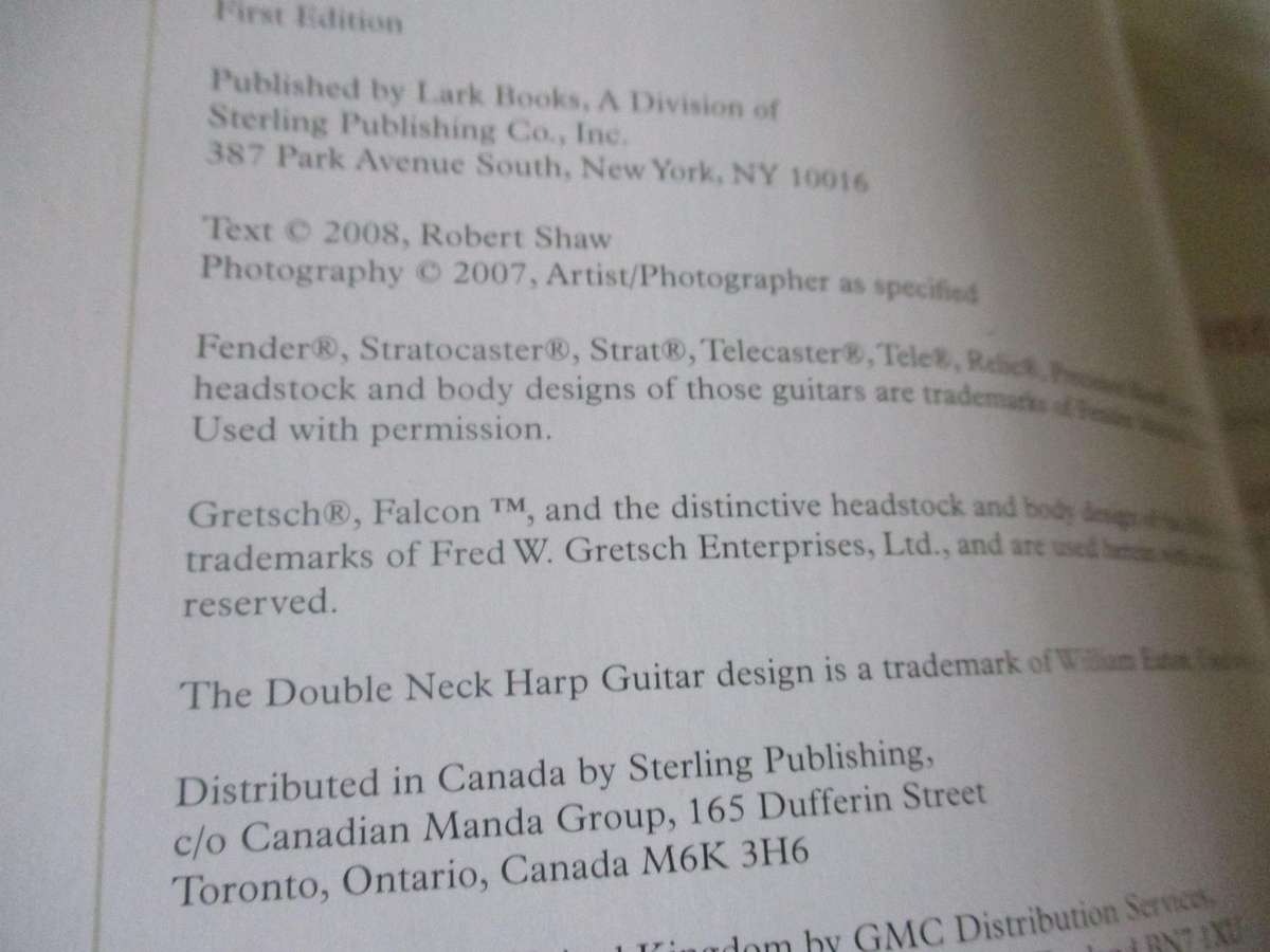 HAND MADE HAND PLAYED - THE ART & CRAFT OF CONTEMPORARY GUITARS - ROBERT SHAW