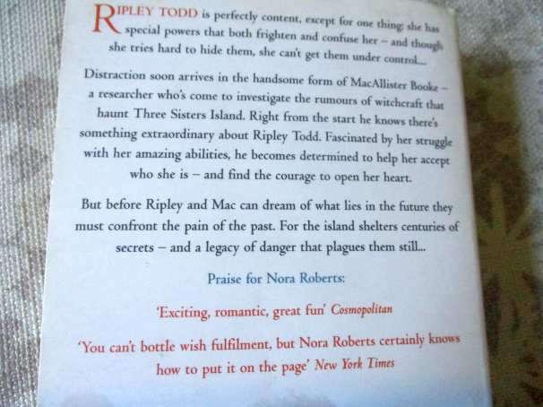 HEAVEN & EARTH - NORA ROBERTS