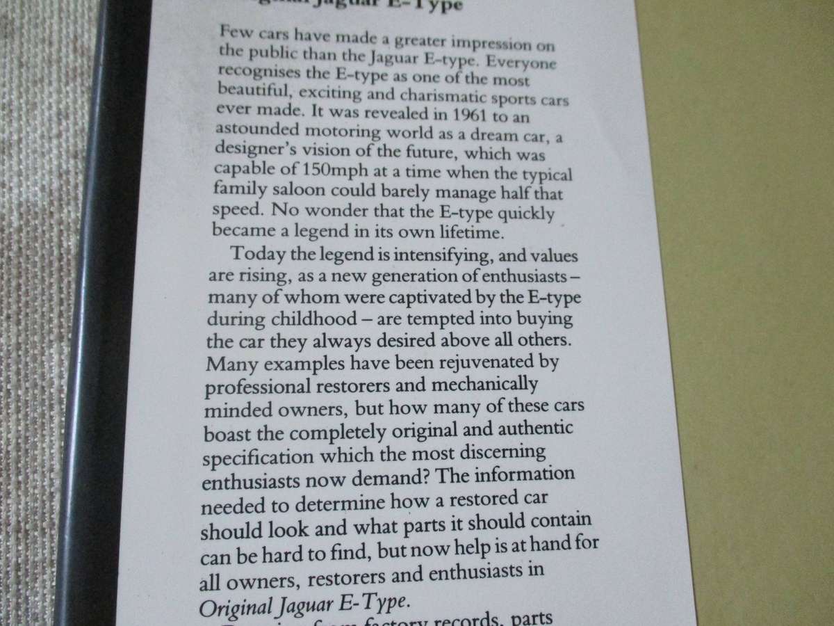 ORIGINAL JAGUAR E-TYPE - THE RESTORERS GUIDE TO 3.8, 4.2  AND  V12  BY PHILIP PORTER