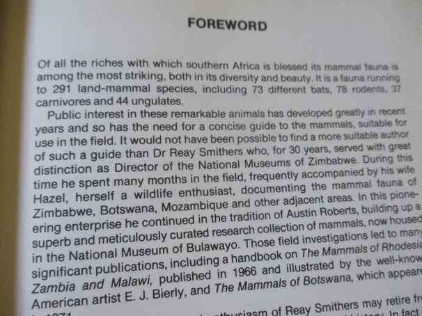 THE MAMMALS OF SOUTHERN AFRICA - A FIELD GUIDE - REAY H N SMITHERS