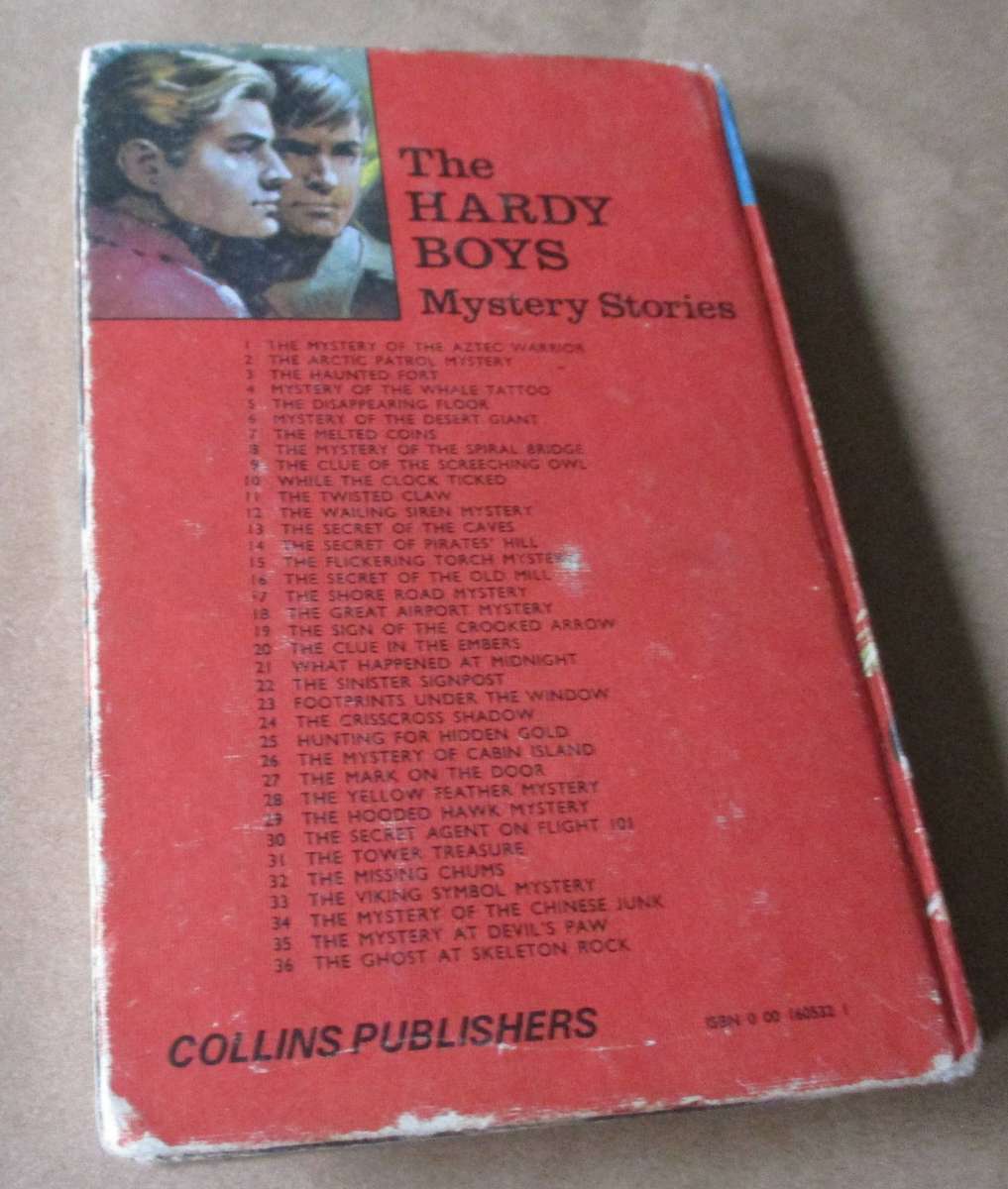 THE MISSING CHUMS - FRANKLIN W DIXON - THE HARDY BOYS