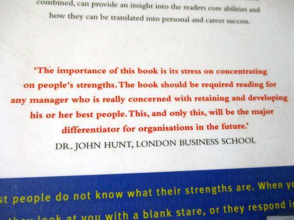 NOW DISCOVER YOUR STRENGTHS - MARCUS BUCKINGHAM