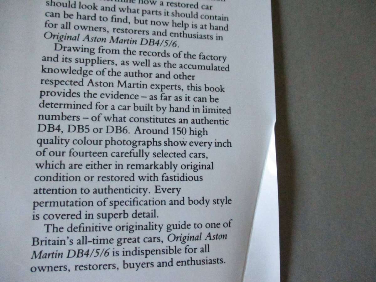 ORIGINAL ASTON MARTIN DB4 / 5 / 6 - THE RESTORERS GUIDE TO ....  BY ROBERT EDWARDS