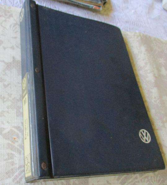 VW WORKSHOP MANUAL 1969 EDITION - DEALS WITH ALL VW TYPES, MODELS AND VERSIONS FROM 1967 ONWARDS