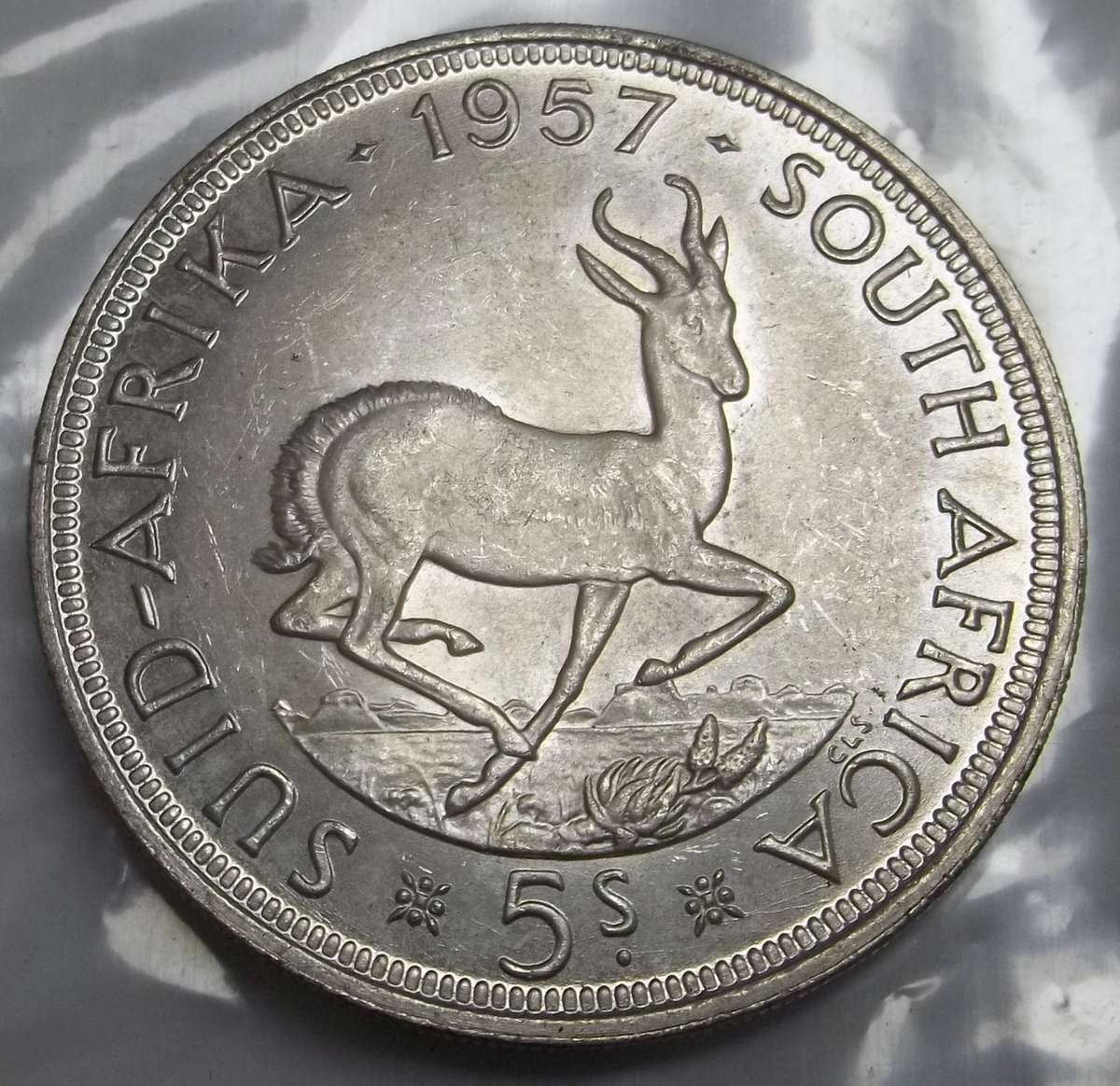 Union 5 Shillings 1957 - aUNC condition