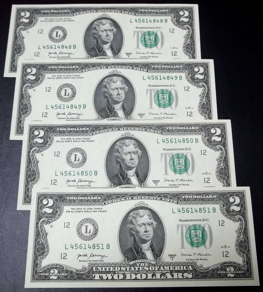 USA 2 Dollars 2017 UNC condition - 4 in sequence