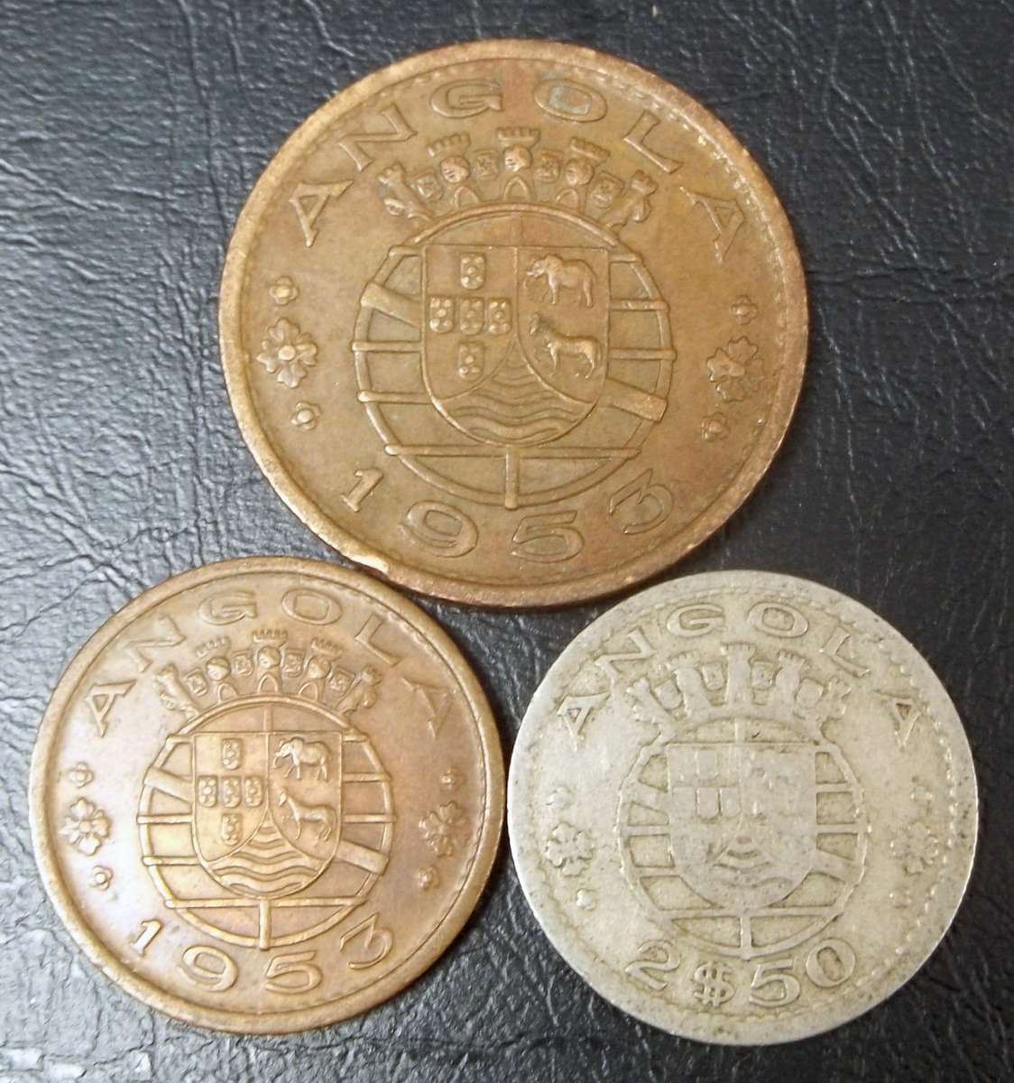 **R1 Auction**  Angola - Set of 3 coins from 1953 - Bid per coin