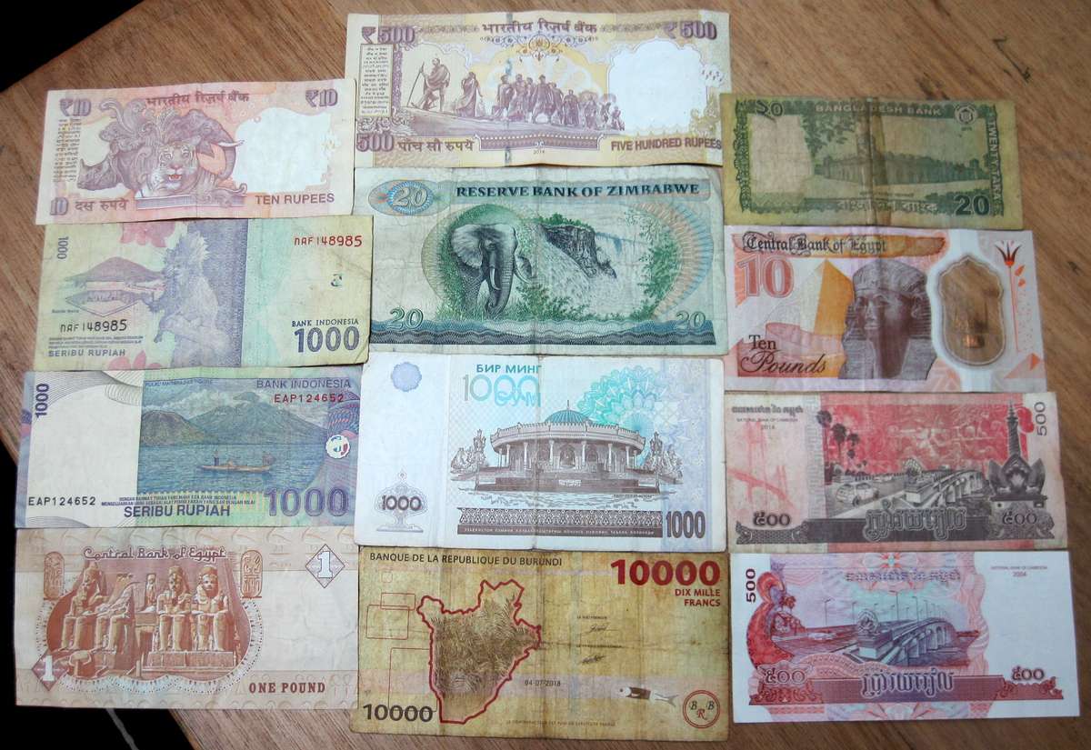 Lot of 12 International bank notes