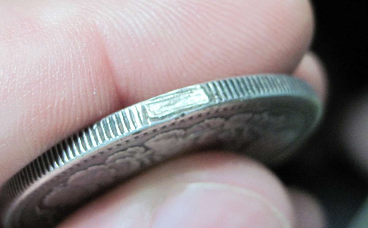 Japan 1 Yen 1883 - ex mount