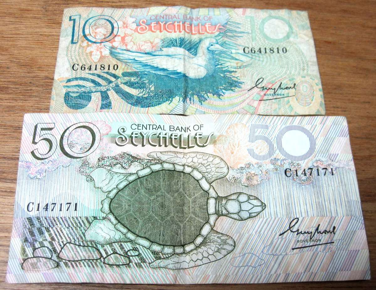 Seychelles 10 & 50 Rupees ND(1983)