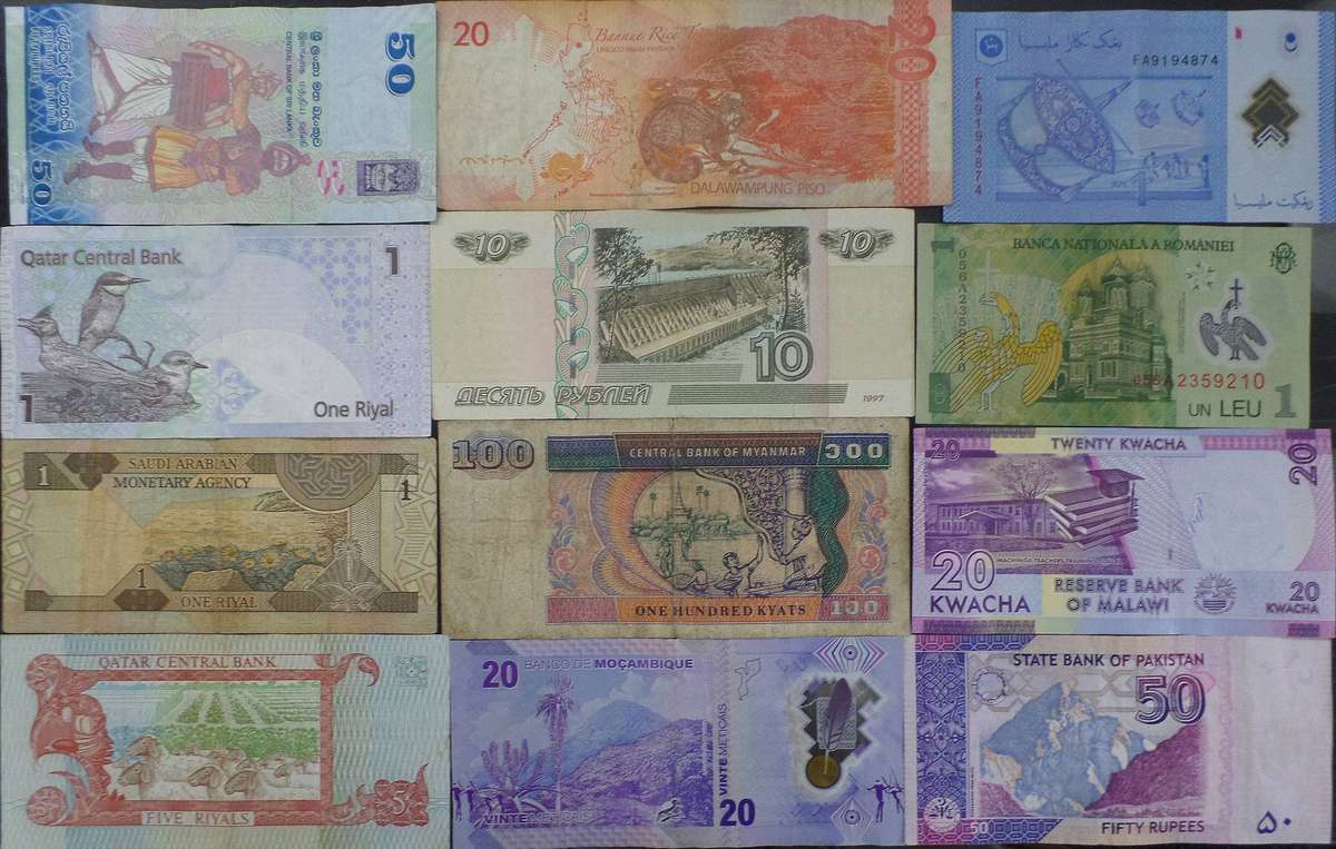 Lot of 12 International bank notes