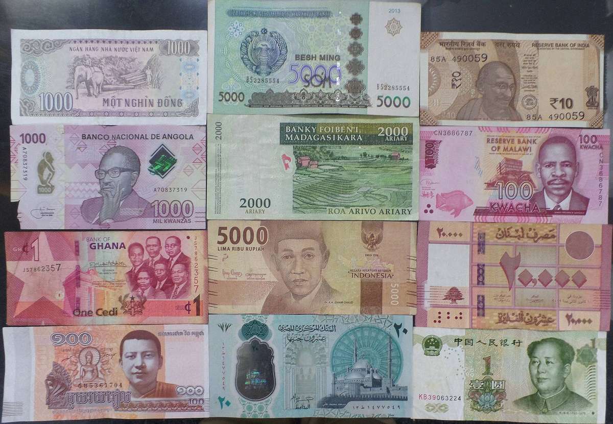 Lot of 12 International bank notes