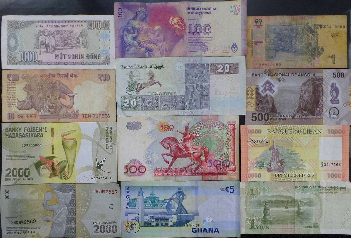 Lot of 12 International bank notes