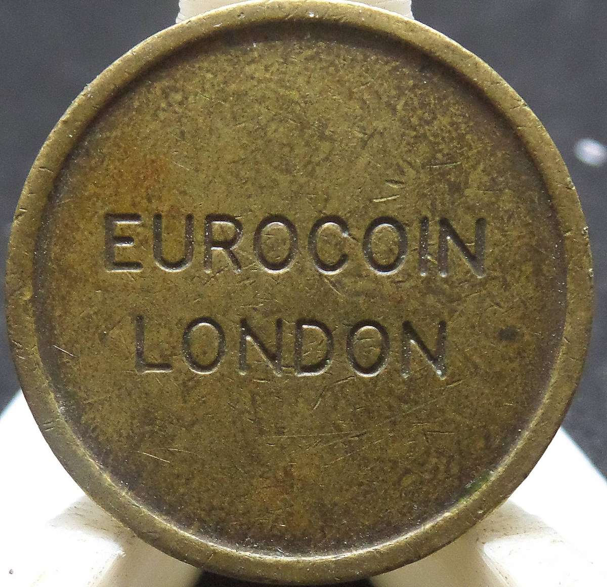 *R1 Auction* EuroCoin transport token - London